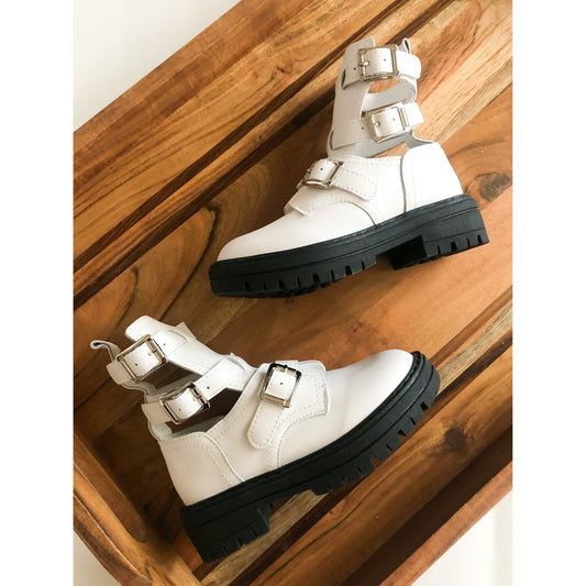 Pinay Street White Open Back Boot